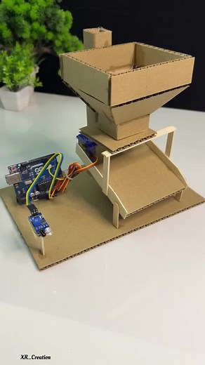 Automatic Feeder Machine Project with Arduino Uno