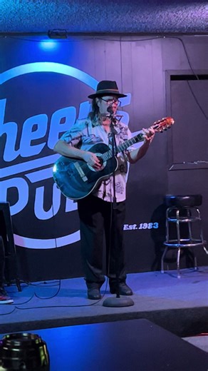 Open mic night at Cheers Pub. Come on!! Every Tuesday 7-11. Show and jam. #divebar #livemusic #pearlandtx #pearland #dj #bar #karaoke #friedswoodtx #friendswood #77546 #openmicnight
