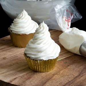 Discover the Secret to Bakery Style Frosting