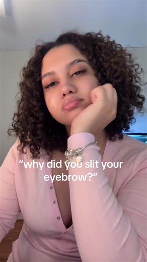 #scar | eyebrow slit