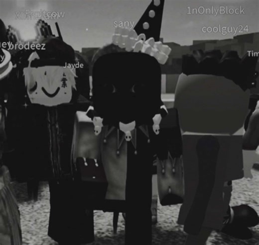 @VitaminVA it was so nice to meet you 🤡 #roblox #fyp #robloxfyp #robloxvc #scary like father like son?