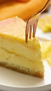 RECIPE 🍋 https://therecipecritic.com/lemon-cheesecake/ Trust me, you need this dreamy lemon cheesecake in your life! 🍋 | Tried and True Recipes
