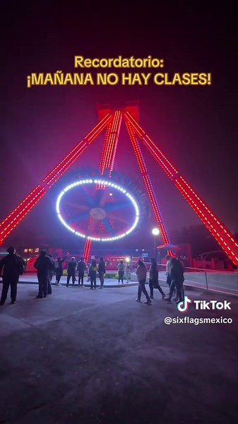 ¿Quien mañana en el parqueeeeee? 🎢 Porque se viene un fin de semana laaaaaargo #mañananohayclases #diversion #sixflags #vamos #fyp