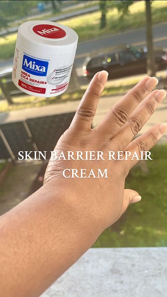 Mixa Urea Cica Repair Cream: Essential for Dry Skin