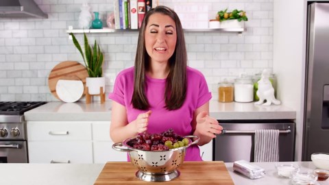 Easy Creamy Grape Salad