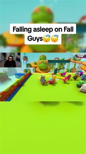 @KingWoolz knocks out playing Fall Guys 💤 #fallguys #sleepy #twitchclips