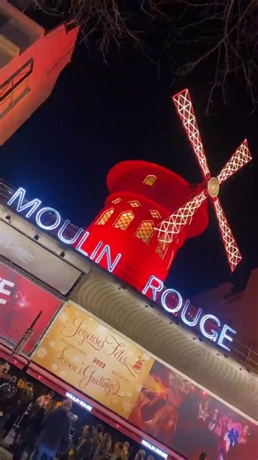 Moulin Rouge at Night: A Festival of Lights