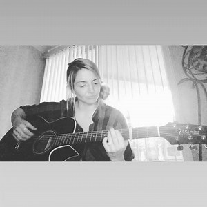 Just found this gem.. Captured myself 𝒮𝓂𝒾𝓁𝒾𝓃𝑔 after realizing I was changing chords and strumming simultaneously. Proud moment as a student and teacher🍎📚 . . . #selftaughtguitarist #guitarist #musicianofinstagram #musiciseverything #poetry #soundofmusic #floridageorgialine #proudmoment #breannmcgregor | Breann McGregor