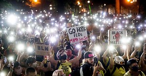 Federal agents, Portland protesters in standoff as chaos envelops parts of city