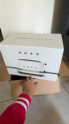 Porsche X SMEG toaster unboxing