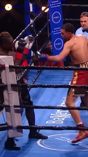 “🔥 When Speed Turns to Power — David Benavidez’s Training Clip Has Fans Losing Their Minds 💪” What happens when raw power meets ridiculous hand speed? You get the viral clip everyone’s talking about — David Benavidez turning a simple mitt session into an all-out storm. The 27-year-old unleashed a rapid-fire assault — hooks, uppercuts, straight shots — so fast it’s hard to count them all. His coach barely kept up. Fans say it looks like “machine-gun boxing.” 💣 It’s not just a workout — it’s a 