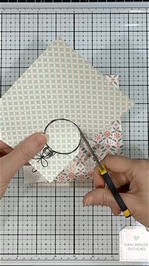 Want an easy way to add instant texture, pattern, and color to your stamped images? This card shows off the magic of simple stamping paper piecing using: ✨ Bold Baubles ✨ Minty Christmas paper pack Just stamp, snip, and layer for a polished look without the fuss. Perfect for quick holiday cards with big style! https://unitystamp.co/o3j #unitystampco #paperpiecing #cardmakingideas #christmascards #handmadeholiday #rubberstamping | Unity Stamp Company