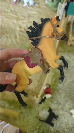 Show jumping with the new Schleich Mustang stallion ❤️