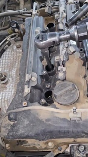 remove spark plugs #mechanic #sparkplugs #removal
