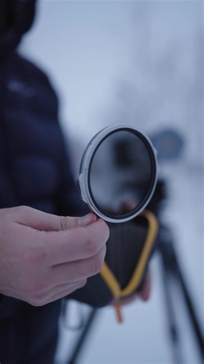 The NiSi Variable ND filter is the next evolution in professional light control, as @benkapurphoto explains in this video 🔥 Perfect for videographers, but it’s also incredibly versatile for photography; With just one filter (and the option to combine it with others), you can manage any lighting situation in your videos and photos, and experiment with different shutter speeds in your photography. Discover more about this filter on our website www.nisoptics.co.uk 👀 #nisiuk #vndfilter #videograph