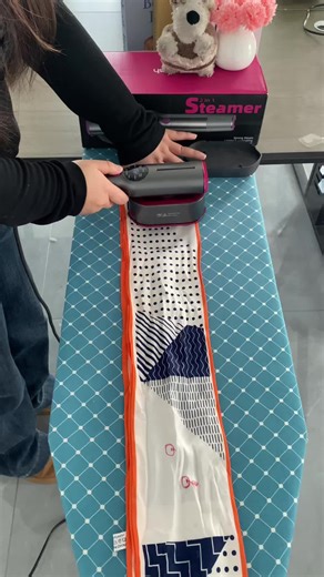 Effortless Wrinkle Removal with 360° Steam Head