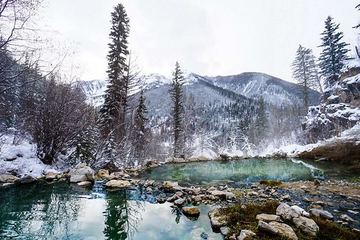 Hot Springs in The Canadian Rockies: A Bucket List Guide