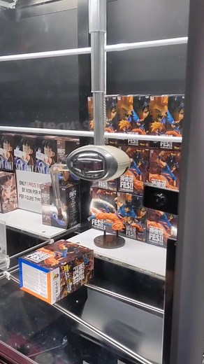 Mastering the Claw Machine: Anime Figurine Edition