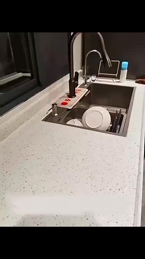 16K views · 35 reactions | Quick dry kitchen mat available now!!! ☺️ Durable and easy to clean for long-term use.Maintenance of the mat is very simple. Slight filth can be washed away with water. Because it can be washed by hand, it saves washing time.Can be used in all areas of your house including the kitchen, bathroom, laundry, sink, and bedroom.✨ | Home & More | Facebook