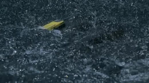 innocent voices [voces inocentes] (2004)