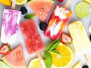 Craving Ice Creams In Summer? Make These Low-Calorie Fruit Popsicles at Home