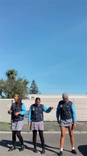 bae💋 (@chloebasson_)’s videos with ALi joseph - ALi Joseph