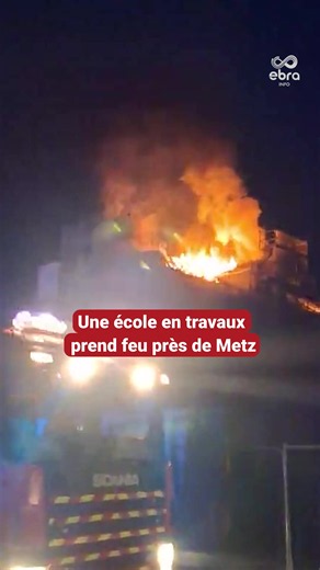 Un incendie a eu lieu dans la nuit du jeudi 25 juin au vendredi 26 juin dans l'école de Jouy-aux-Arches, près de Metz, en Moselle. Située dans l'impasse de la mairie, cette dernière est en travaux depuis de nombreux mois. La rentrée de septembre 2025 avait d'ailleurs eu lieu dans une salle annexe de la mairie. Le feu s'est déclaré au dernier étage, dans une petite salle de 5 m2, avant de se propager à la toiture, vers 1 heure du matin. 55 élèves de primaire n'auront donc toujours pas d'école à l