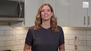 New #ScienceWithSteph just dropped 🔥 With just some food dye and ice, Stephanie Abrams shows you how a cold front works: | The Weather Channel