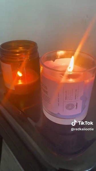 Relaxing Hello Kitty Bath Bomb Experience