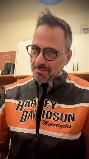 Kostas Kakogiannis on Instagram: "Πόσο περήφανος νιώθω που οι κύριοι συντελεστές της κορυφαίας ταινίας Άγιος Παΐσιος είναι τρεις φίλοι που θαυμάζω όχι μόνο για το ταλέντο τους αλλά και για την ανθρωπιά τους!! ΓΙΩΡΓΟ ΤΣΙΑΚΚΑ, ΠΡΟΚΟΠΗ ΑΓΑΘΟΚΛΕΟΥΣ και ΧΡΙΣΤΙΝΑ ΠΑΥΛΙΔΟΥ στο χρόνο θα φανεί ακόμα περισσότερο πόσο σημαντικό είναι το έργο σας και πόσο θετικά μπολιάζει την εύθραυστη κοινωνία μας! @prokopis.agathokleous @christinapavlidou_officialpage"