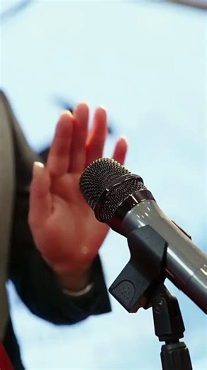 After becoming cannon fodder in a rich family she tore the trash script and rewrote fate - Chinese D