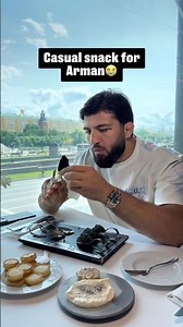 Arman Tsarukyan eating caviar like it’s an everyday snack😂