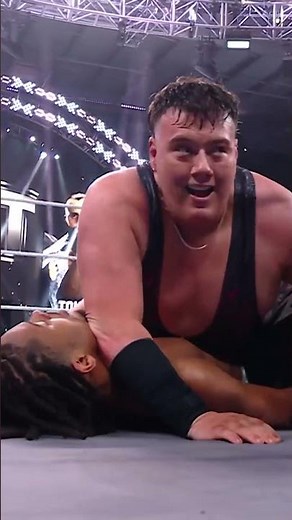 That's one way to pick up the win 😬 #WWENXT