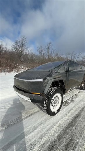 Tesla Cybertruck Performance in Winter Conditions