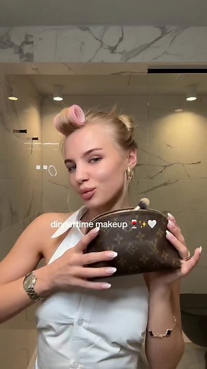 3K views · 190 reactions | 懶✨ #dinner #makeup #dinnertime #makeuproutine #makeuptutorial | Make Up Beauty With Mia | Facebook