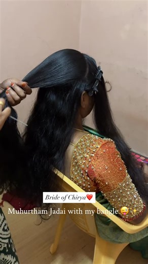 Artistby_soundharya✨ on Instagram: "Classic south Indian bride✨❤️ #ChiryaBride #BridalMakeupSalem #SalemBridalMUA #SouthIndianBride #TamilBridalMakeup #bridalglam #jadaibillai #traditionaljadai"