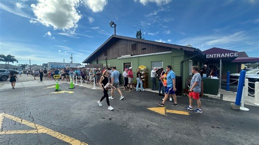 Thousands of pies prepped for Yoder’s Thanksgiving pick-up day