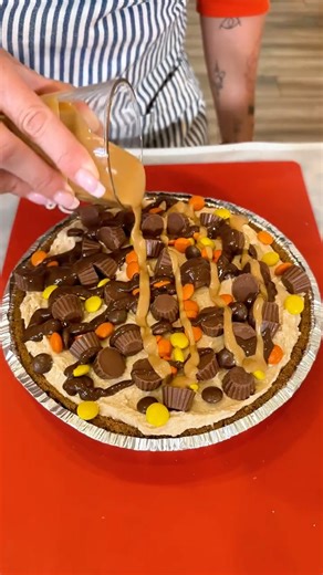 No bake peanut butter pie I make an easy peanut butter pie with chocolate. 🎬 This video was produced by Network Media and Kailee’s Kitchen | Flavor Blender