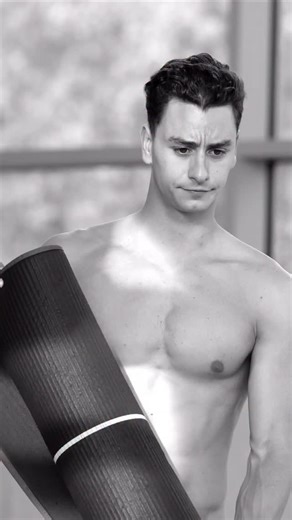 Focused mobility and stretching before every practice and race 💭 A moment of calm and unity with your body. A space to slow down, breathe, and reconnect—finding joy in expanding your range of motion, deepening that mind-body connection with every minute that passes, and feeling your focus gradually sharpen. 📸: @b.ouboo #swim #swimmer #olympian | Clément Secchi