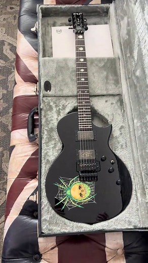 ESP 30th Anniversary KH-3 Spider Guitar Review