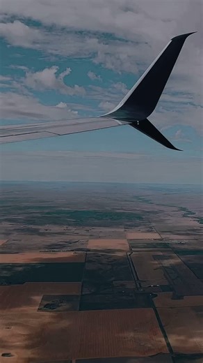 InteleTravel on Instagram: "Discover the Joy of a Layover Adventure! ✈️🌍 Why waste precious hours waiting in a crowded airport when you could be exploring a vibrant new city? Turning a quick 2-hour layover into an 8-10 hour mini escape lets you transform downtime into an unforgettable travel experience. Whether it’s savoring street food, marveling at iconic landmarks, or wandering through local markets, layover travel is a game-changer. Plus, it’s the perfect way to get a taste of a dest