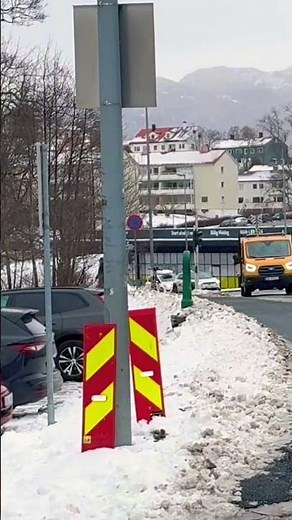 #62🇳🇴 Bergen Street Vibes 🚋🚌🚗 | Streets & Nature 🌿🚶 | 4K