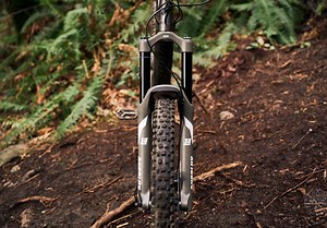 NSMB.com - SR Suntour Durolux 38 RC2 - Review