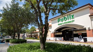 Publix signs remind shoppers: Only service dogs allowed in stores