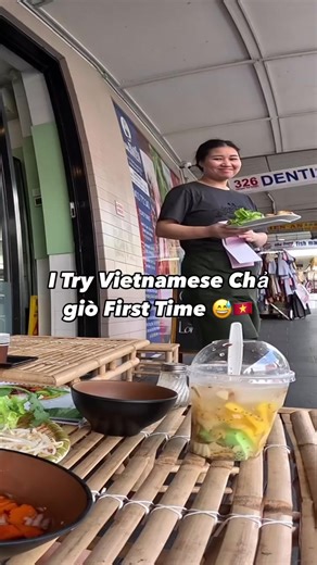 Authentic Vietnamese Cha Gio Experience at Local Restaurant