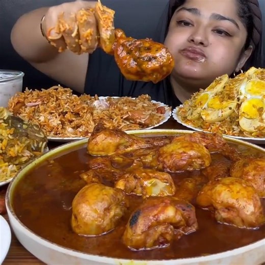 ASMR: EATING SPICY CHICKEN CURRY🔥 BASMATI RICE || #shorts #mukbangn#asmreating #mukbangasmr #asmr