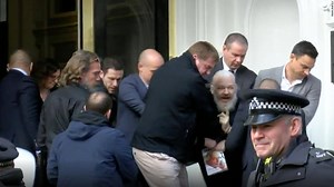 112K views · 841 reactions | WikiLeaks Editor-in-Chief Kristinn Hrafnsson calls Julian Assange's arrest "outrageous." "This is a serious attack on the freedom of the press and should be noted as such." cnn.it/2UsOQJc | CNN Replay | Facebook