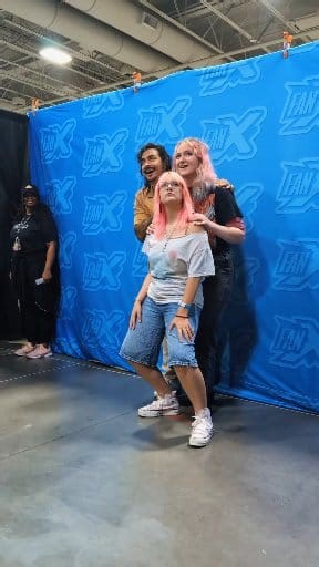 38K views · 571 reactions | You're trying to play it cool while waiting to meet Robbie Daymond but you're actually vibrating with excitement. #FanX #anime #criticalrole #dateeverything | FanX Salt Lake Comic Convention | Facebook