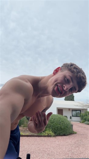 Videos de Xavi Herrera (@xaviheerrera_ibz) con “gata only remix - 𝙡𝙪𝙣𝙮 ™”