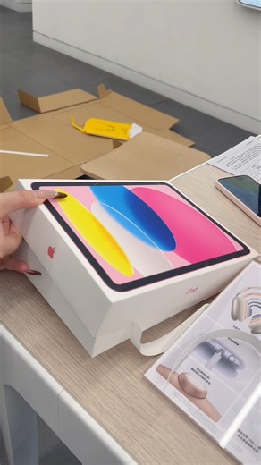 Apple iPad (11th Gen) Liquid Retina display